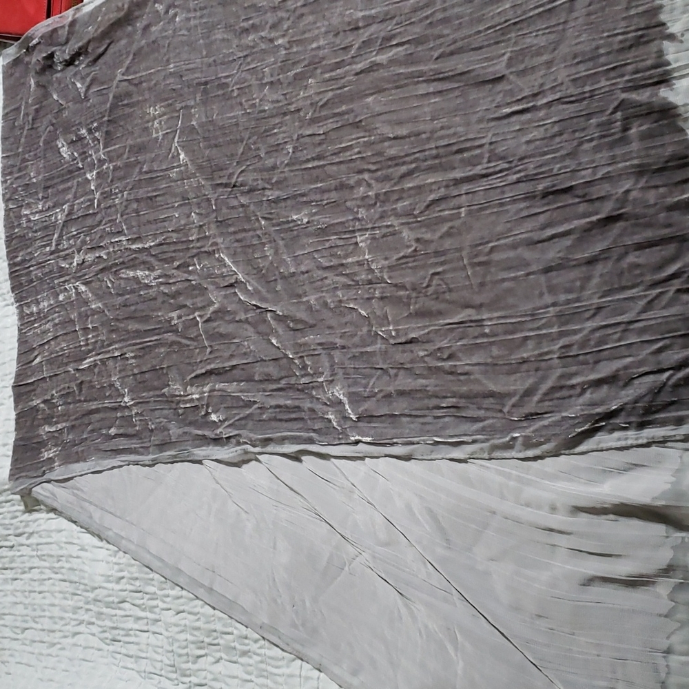 Unknown Brand Womens Wrap Very Soft An Silky. Length is 70 in. Across 21 in.